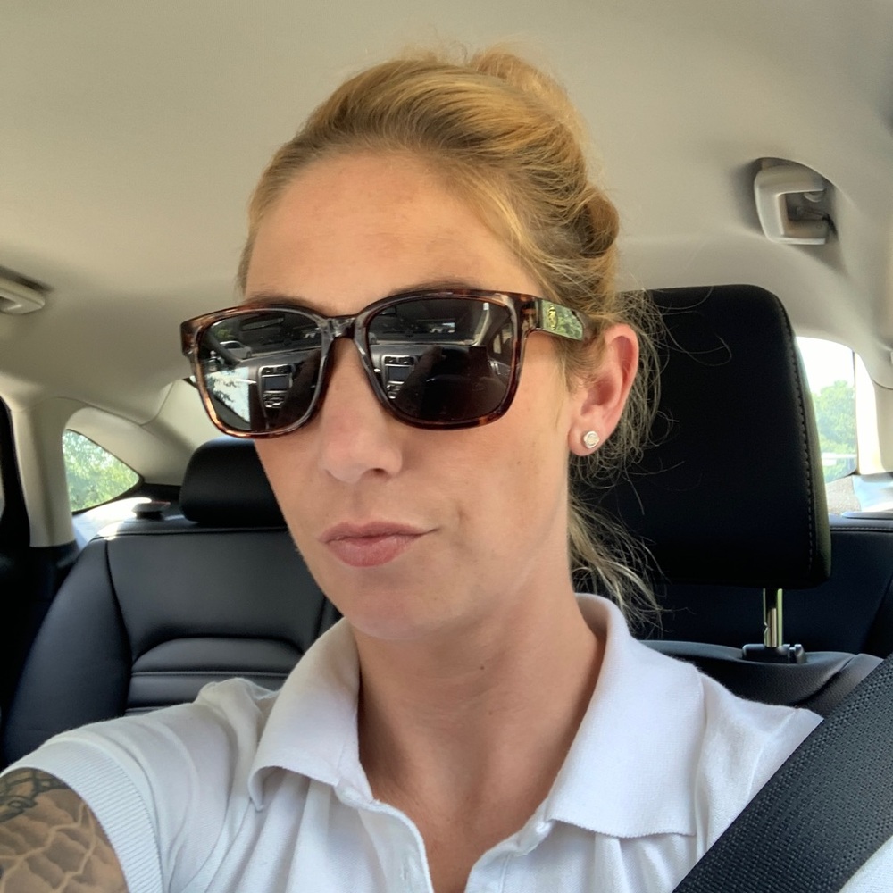 Meet your Posher, Leah